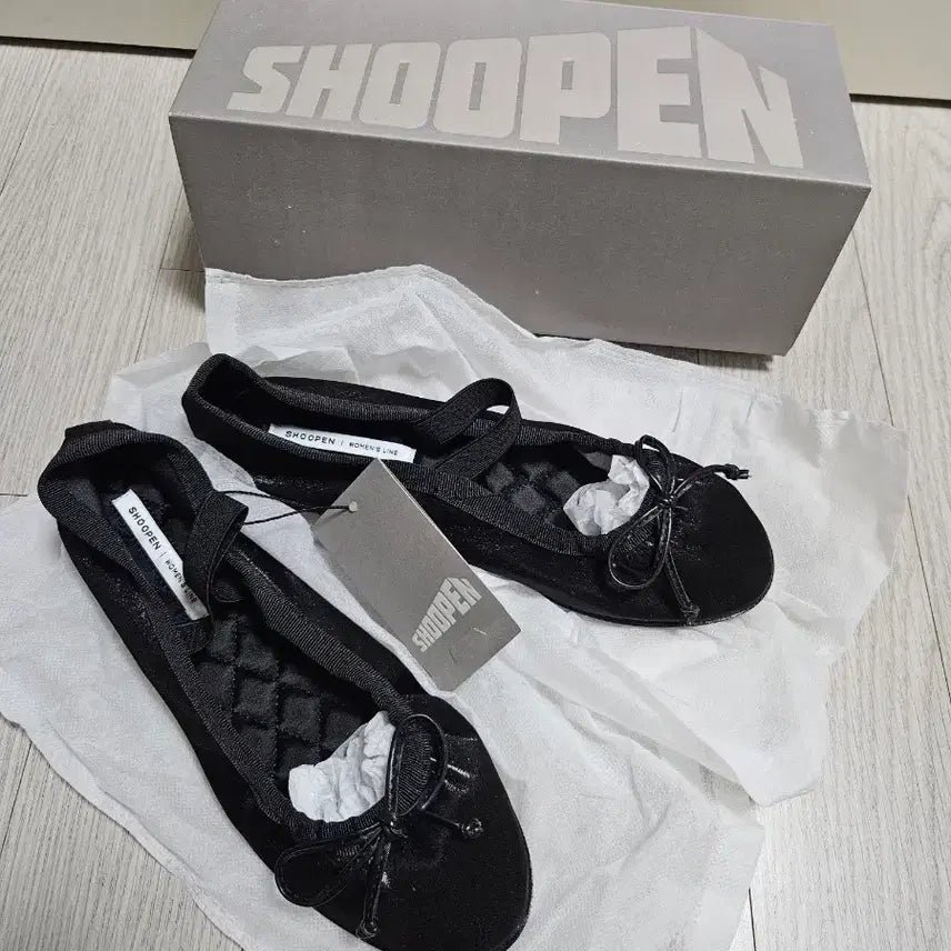 [SOLD OUT] (완전 새상품/250) 슈펜 트윙클 발레리나 플랫 슈즈 블랙 새틴 컬러