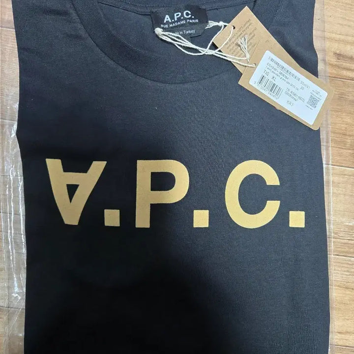 [BUNJANG] A.P.C. Logo Print T-Shirt (Black) XL / 새상품/ 아페쎄 반팔 105