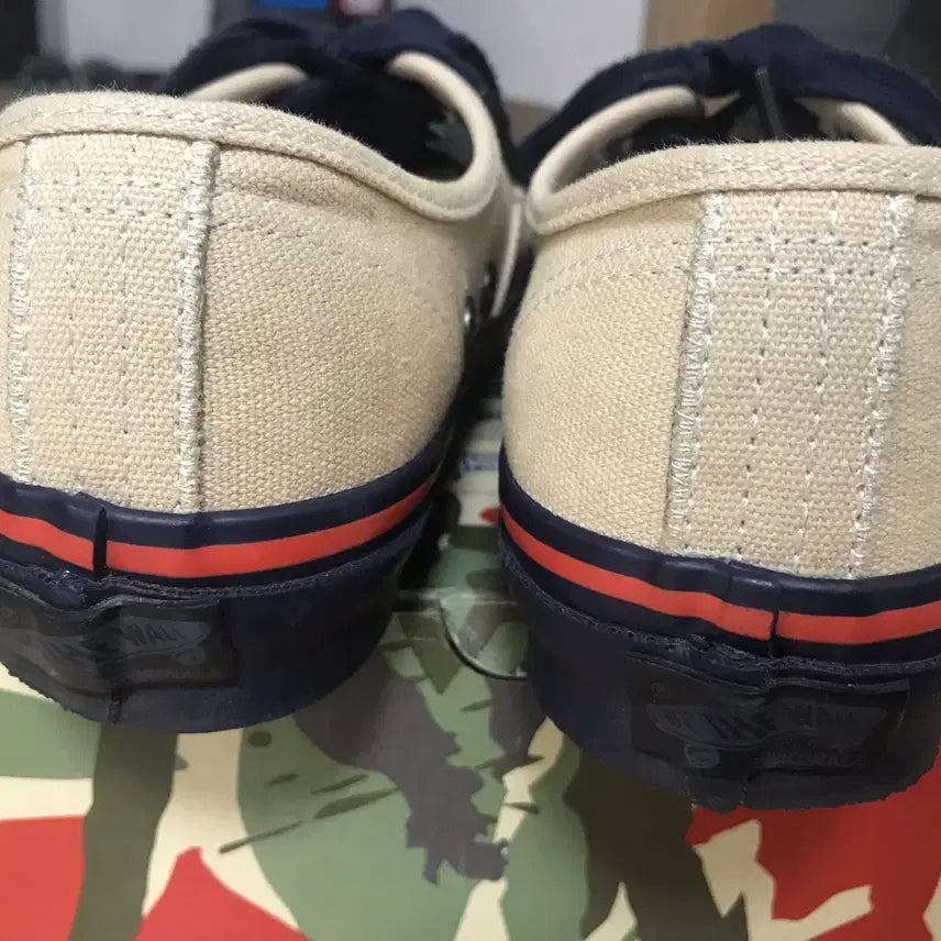 [SOLD OUT] 반스 볼트 나이젤카본 어센틱 OG 사이즈 250