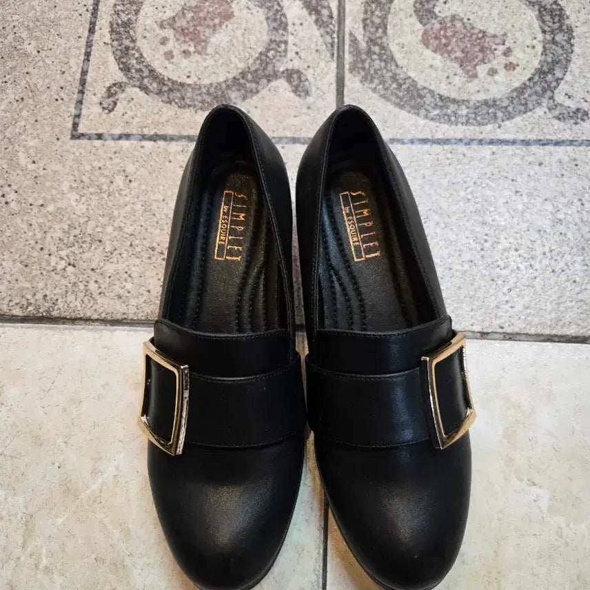 [BUNJANG] Esquar Simplee Loafer Black / 에스콰이아 심플리트 로퍼 225