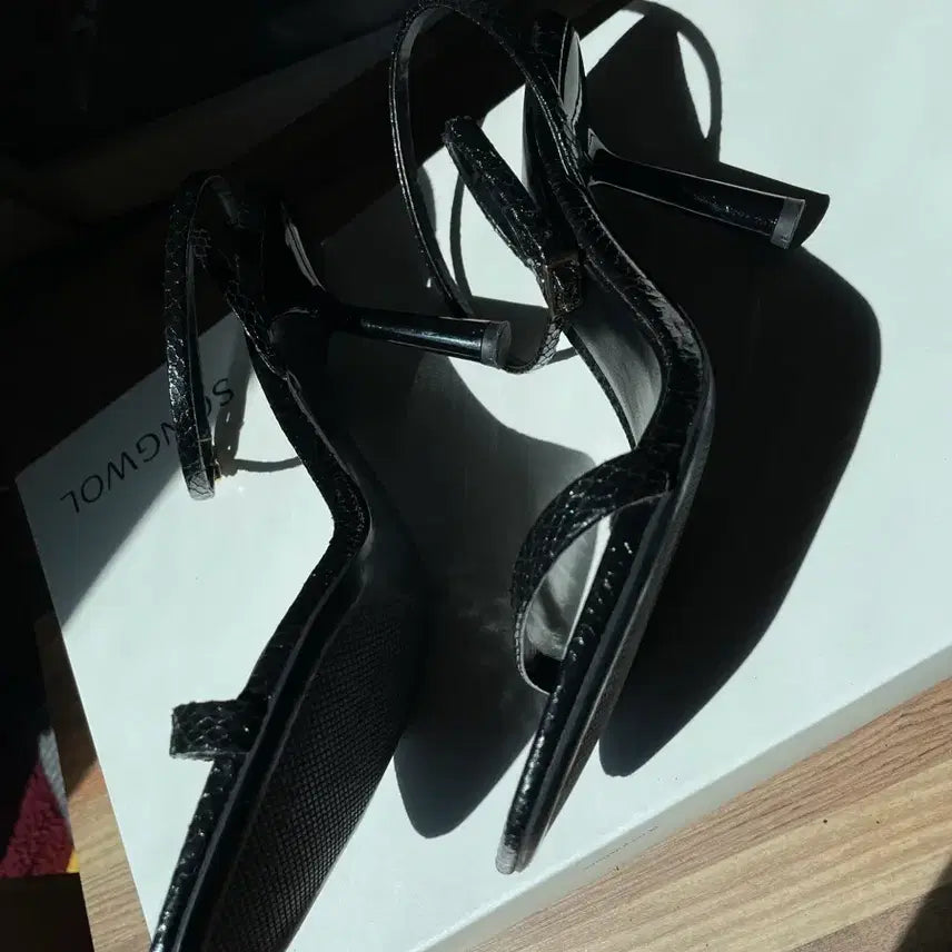 [BUNJANG] ZARA High Heel Sandals / ZARA 샌달 하이힐