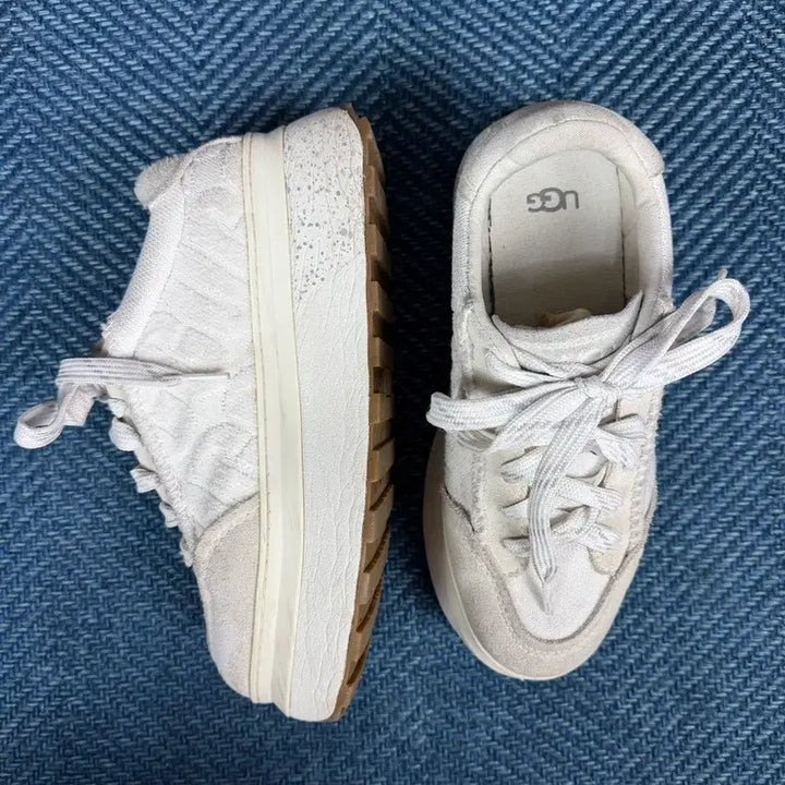 [BUNJANG] UGG Marin Lace Logo Platform Sneakers (250mm) / 어그(UGG) 마린 레이스 로고 플랫폼 스니커즈 (250mm)