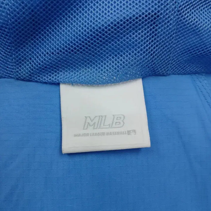 [BUNJANG] MLB Lightweight Windbreaker Jacket (95) / MLB 경량 바람막이 자켓 95