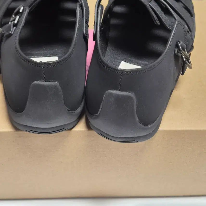 [BUNJANG] By EAders Bent Glady Sneakers / 바이아덜스 Bent glady sneakers 스니커즈 샌들 230