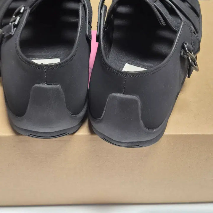 [BUNJANG] By EAders Bent Glady Sneakers / 바이아덜스 Bent glady sneakers 스니커즈 샌들 230