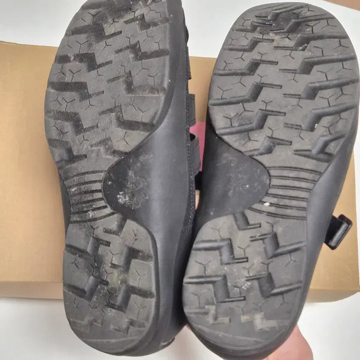 [BUNJANG] By EAders Bent Glady Sneakers / 바이아덜스 Bent glady sneakers 스니커즈 샌들 230