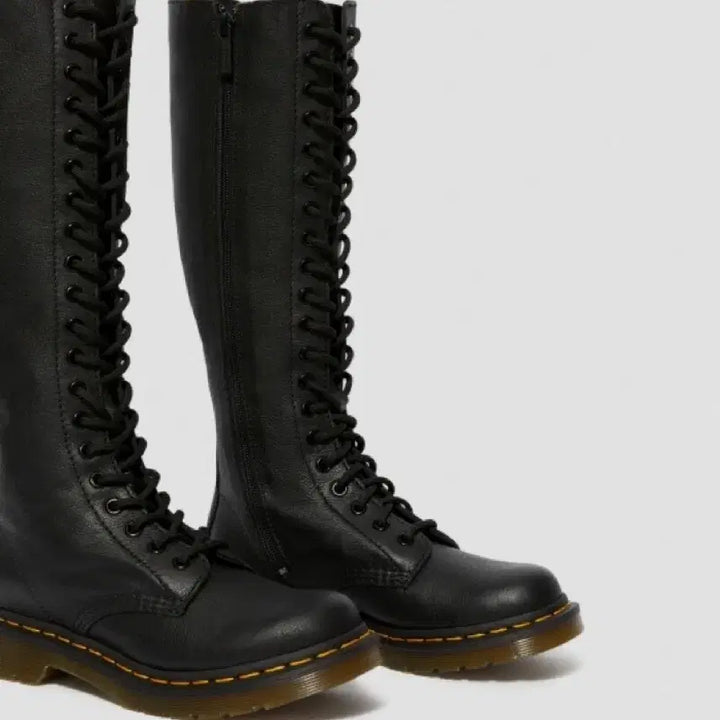 [BUNJANG] Dr. Martens 1B60 20-Hole Long Boots / [새상품] 닥터마틴 1B60 블랙 20홀 롱부츠 240 (UK 5)