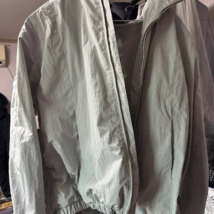 [BUNJANG] COOR Windbreaker Jacket Sand Green Size S / 쿠어 원드브레이커 자켓 샌드그린 S사이즈