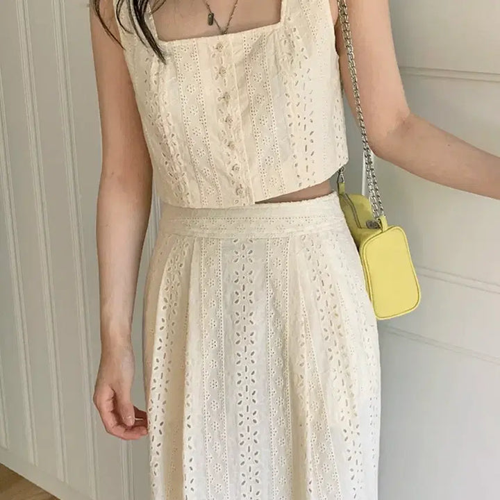 [BUNJANG] From Beginning Handmade Punch Lace Busteir Top &amp; Cocoon Skirt Set / [새상품] 프롬비기닝 자체제작 펀칭레이스 투피스 세트 셋업