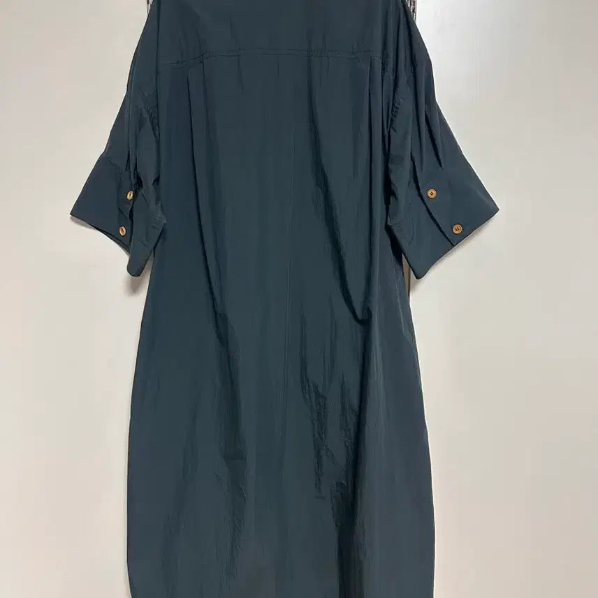 [SOLD OUT] 스튜디오 톰보이 카키 롱 셔츠 원피스 프리사이즈