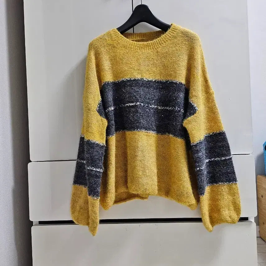 [SOLD OUT] 니트.스웨터(새상품급)