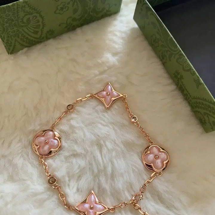 [BUNJANG] Louis Vuitton Rose Gold Blossom Bracelet / 루이비통신상로즈골드 블로썸 브레이슬릿