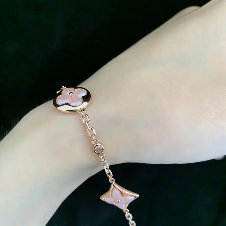 [BUNJANG] Louis Vuitton Rose Gold Blossom Bracelet / 루이비통신상로즈골드 블로썸 브레이슬릿