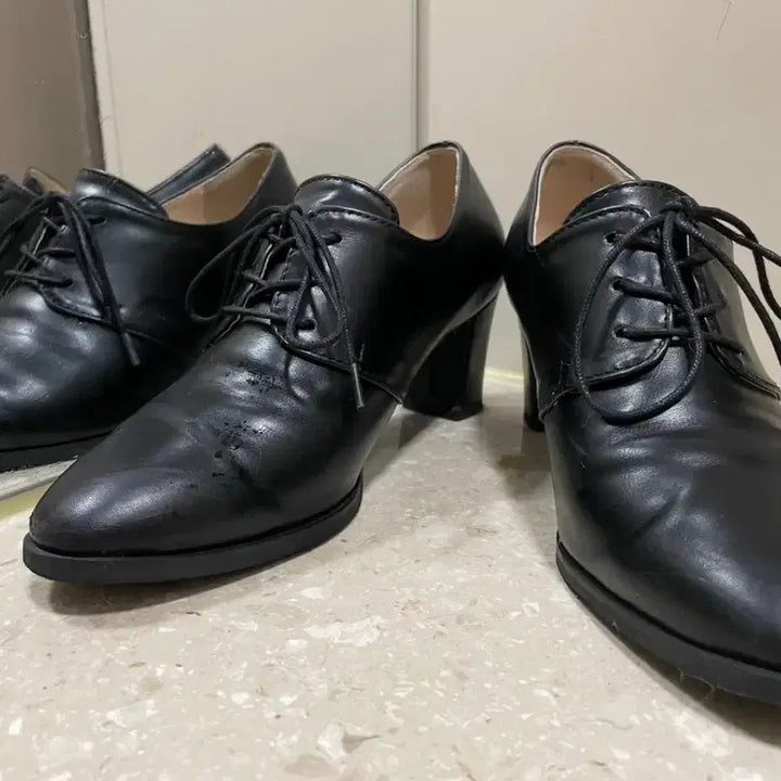 [BUNJANG] Spur Black Heel Oxford Lace-up Shoes / Spur블랙 힐 옥스포드화 레이스업 슈즈