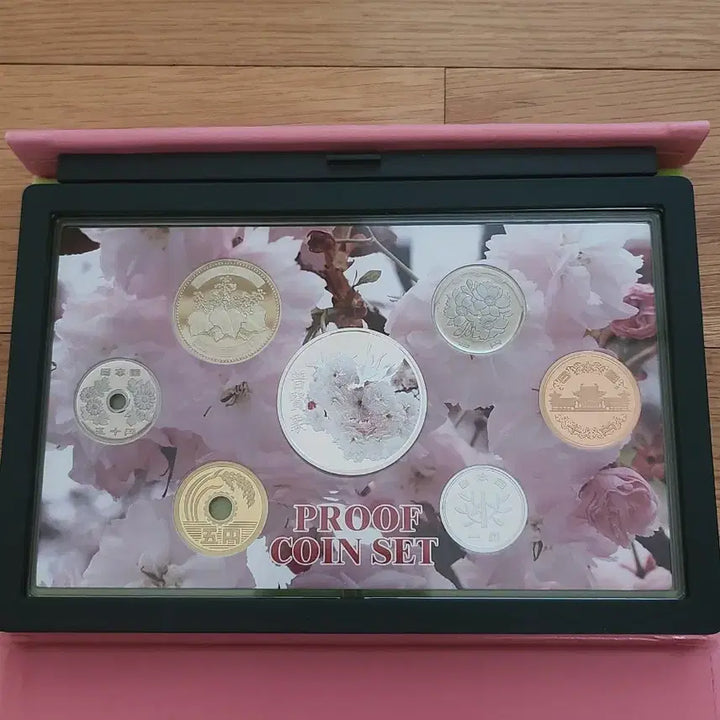 [BUNJANG] Japan Cherry Blossom Edition Proof Mint Set (2008) / 일본  벗꽃 에디션 프루프 민트세트