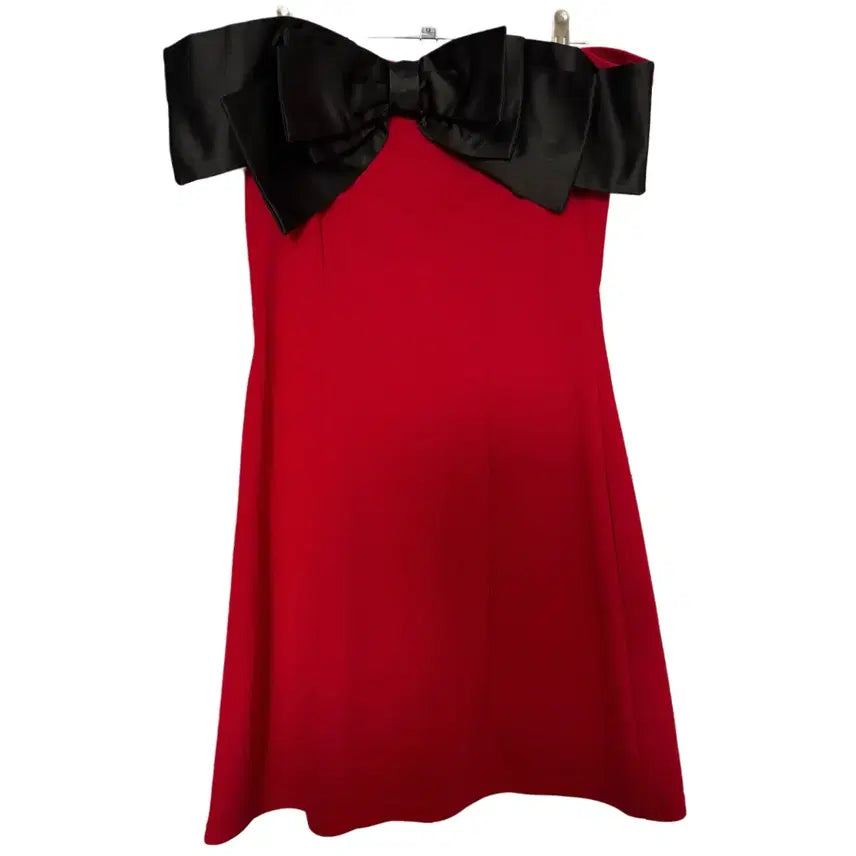 [BUNJANG] Red Off-Shoulder Dress / 레드 오프숄더 원피스
