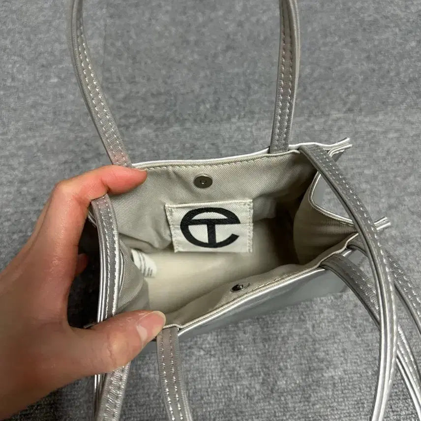 [BUNJANG] Telfar Small Silver Bag / 텔파 가방 스몰 실버