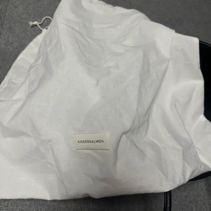 [BUNJANG] Kinder Salmmon Canvas Shoulder Bag / 킨더살몬 가방