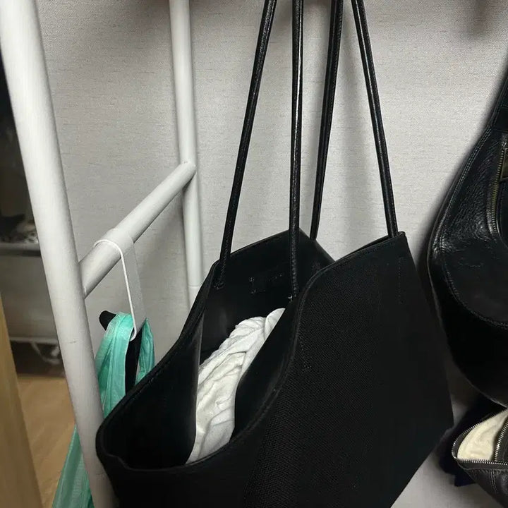 [BUNJANG] Kinder Salmmon Canvas Shoulder Bag / 킨더살몬 가방
