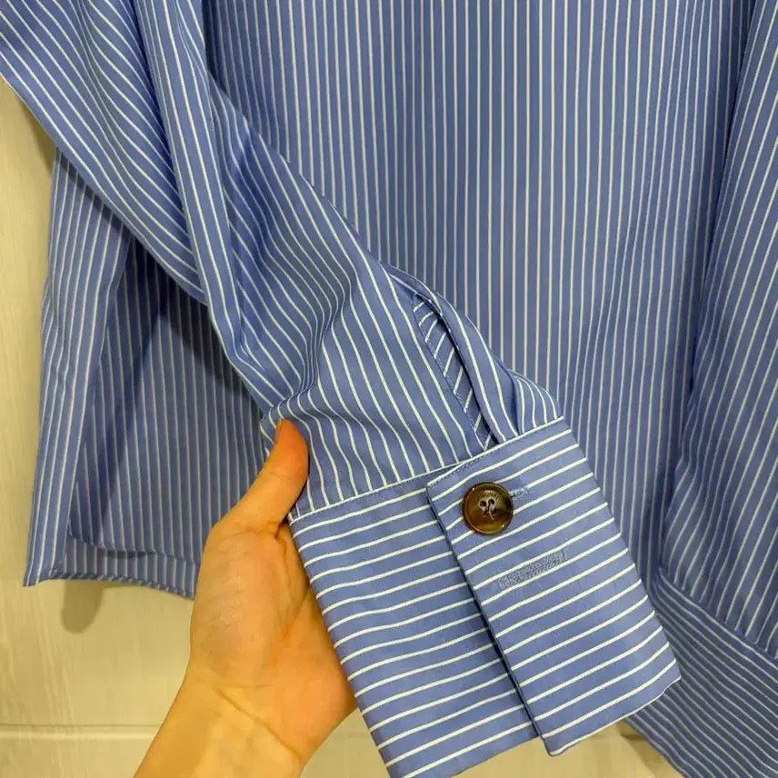 [BUNJANG] DIAGONAL Striped Puff Blouse / DIAGONAL 스트라이프 퍼프 블라우스