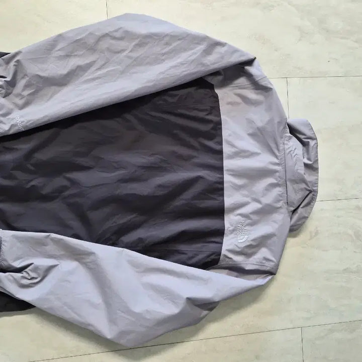 [SOLD OUT] 여성 노스페이스 하이벤트 바람막이 점퍼 M