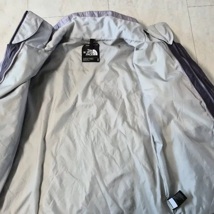 [SOLD OUT] 여성 노스페이스 하이벤트 바람막이 점퍼 M