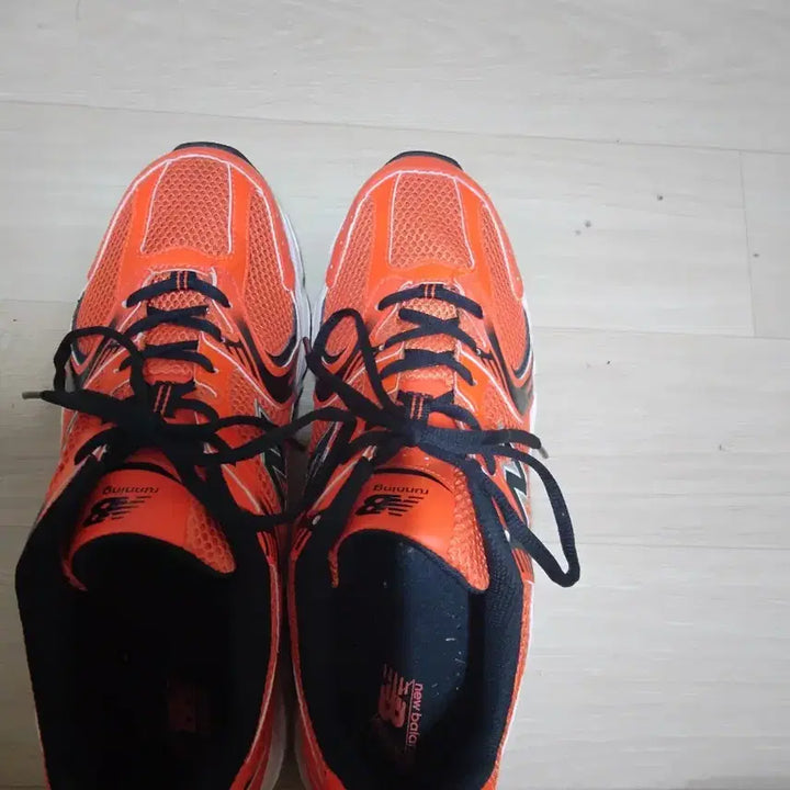 [BUNJANG] New Balance 530 Neon Orange Sneakers / 뉴발란스 530 네온 오렌지 290
