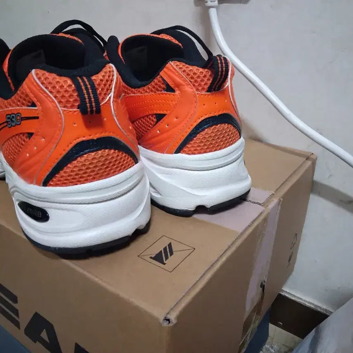 [BUNJANG] New Balance 530 Neon Orange Sneakers / 뉴발란스 530 네온 오렌지 290