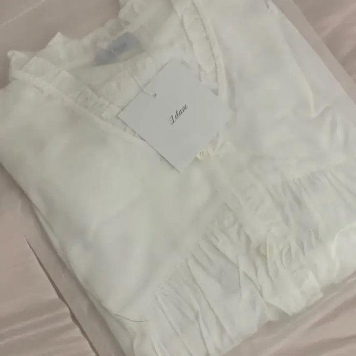 [BUNJANG] Le Vain Lily Ribbon Blouse - White / 르베인 Lily Ribbon Blouse 미개봉  /르플레인온트릴리코츠