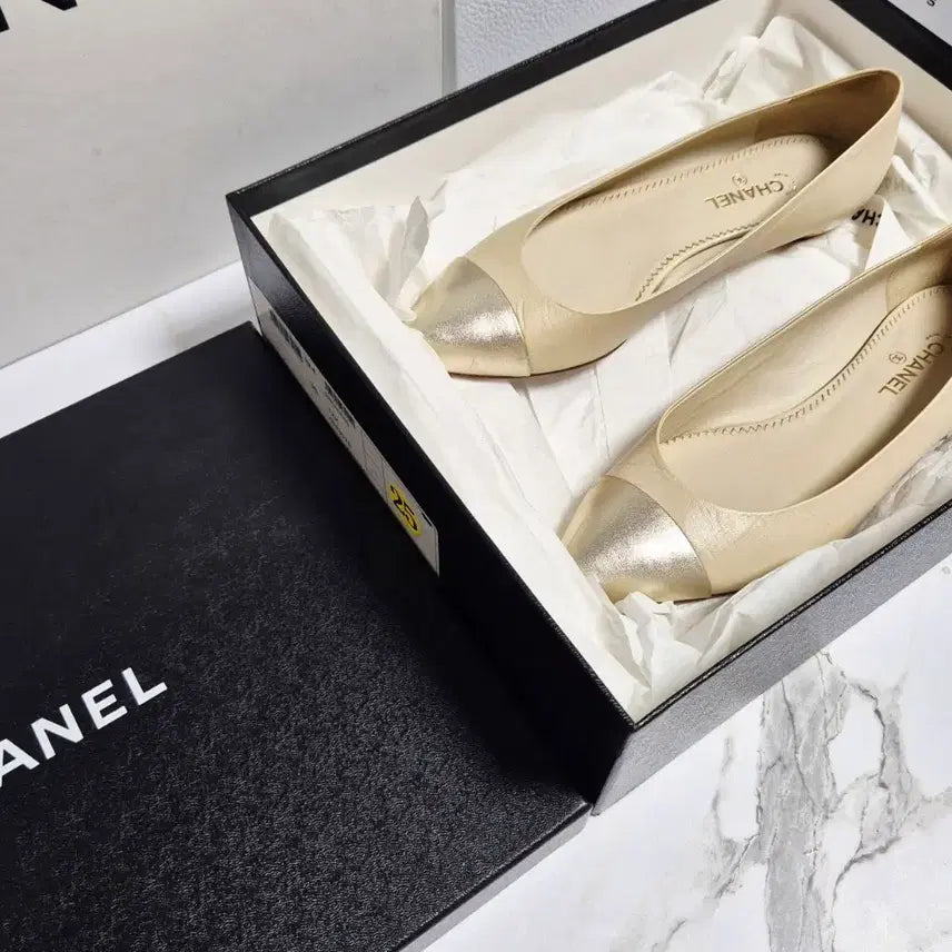 [BUNJANG] Chanel Ballerina Flat Shoes 36.5 / (정품) 샤넬 베이지 / 골드 발레리나 플랫 슈즈 신발 36.5