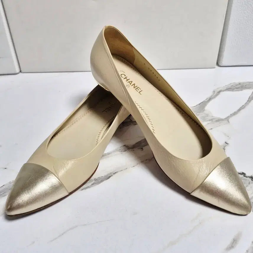 [BUNJANG] Chanel Ballerina Flat Shoes 36.5 / (정품) 샤넬 베이지 / 골드 발레리나 플랫 슈즈 신발 36.5
