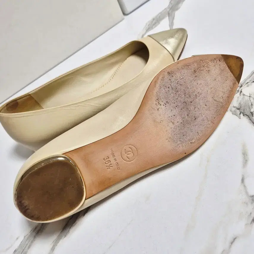 [BUNJANG] Chanel Ballerina Flat Shoes 36.5 / (정품) 샤넬 베이지 / 골드 발레리나 플랫 슈즈 신발 36.5