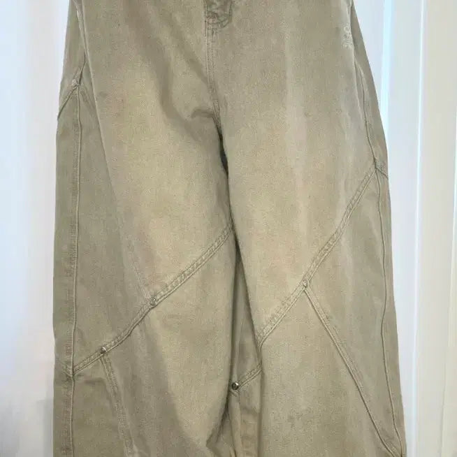 [BUNJANG] Travel Mill Denim Rivet Balloon Pants / 트래블 밀 데님 리벳 벌룬 팬츠