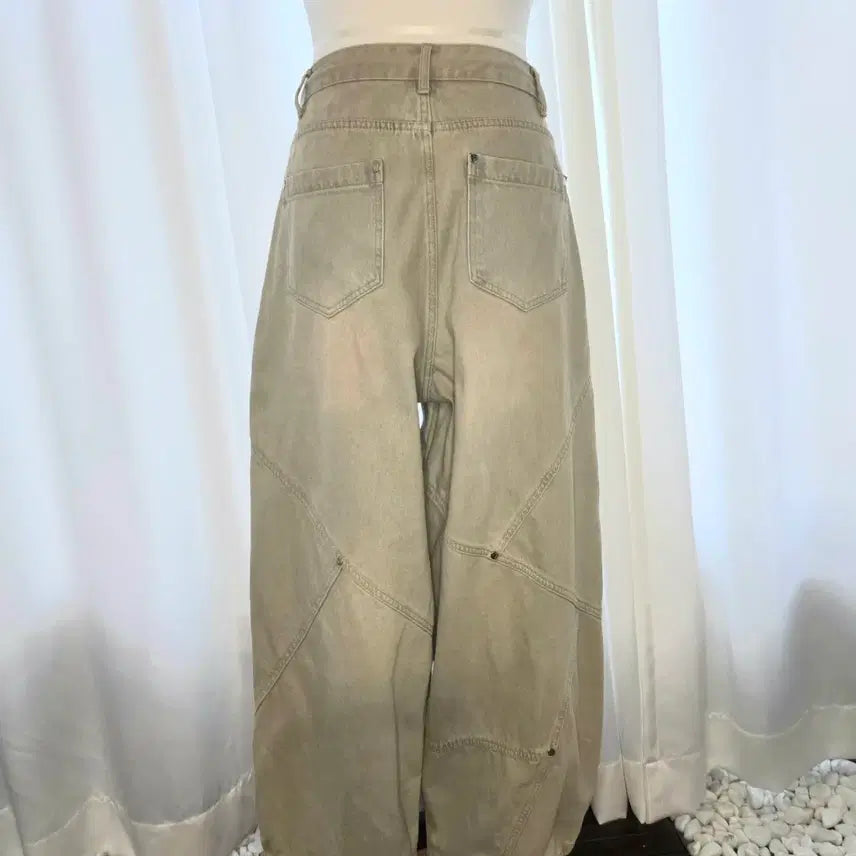 [BUNJANG] Travel Mill Denim Rivet Balloon Pants / 트래블 밀 데님 리벳 벌룬 팬츠