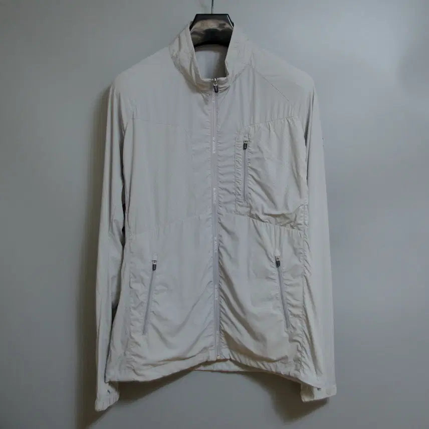 [BUNJANG] W.Angle Air Hole Lightweight Golf Windbreaker 100 / 와이드앵글 에어홀 경량 골프 바람막이 100