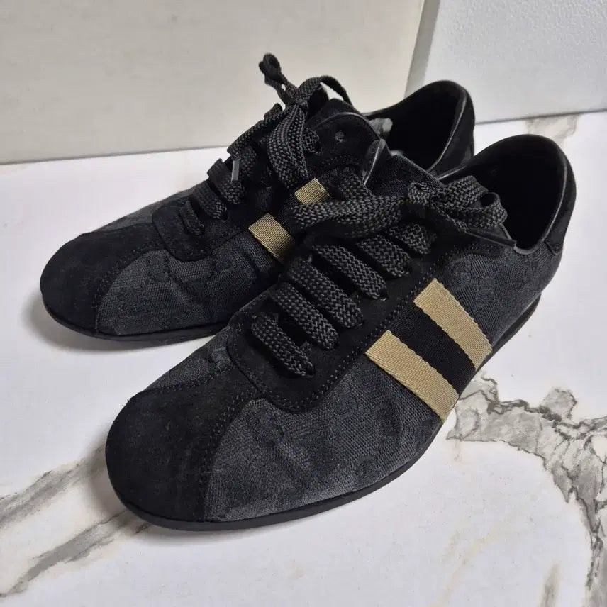 [BUNJANG] Gucci GG Black Suede Sneakers (Size 36.5) / (정품) 구찌 GG 블랙 스웨이드 스니커즈 36.5