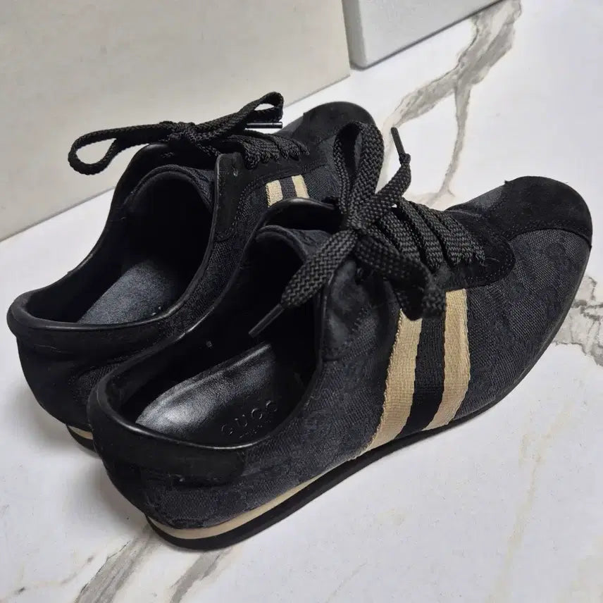 [BUNJANG] Gucci GG Black Suede Sneakers (Size 36.5) / (정품) 구찌 GG 블랙 스웨이드 스니커즈 36.5