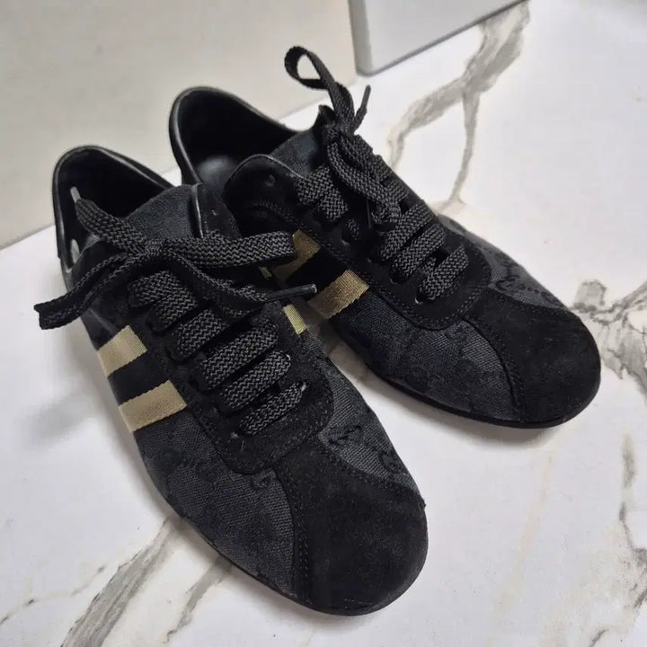 [BUNJANG] Gucci GG Black Suede Sneakers (Size 36.5) / (정품) 구찌 GG 블랙 스웨이드 스니커즈 36.5
