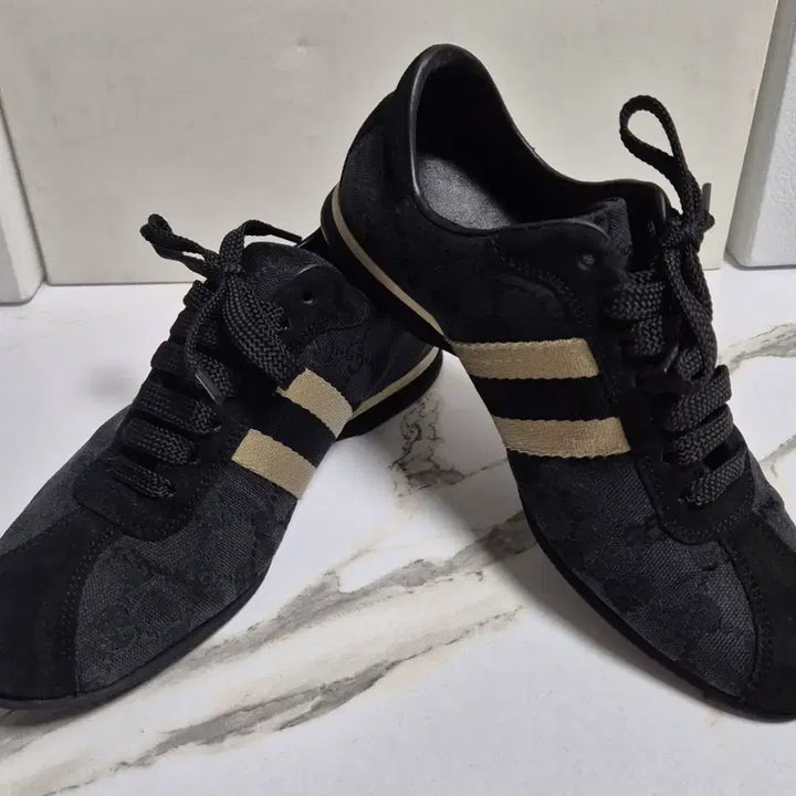 [BUNJANG] Gucci GG Black Suede Sneakers (Size 36.5) / (정품) 구찌 GG 블랙 스웨이드 스니커즈 36.5