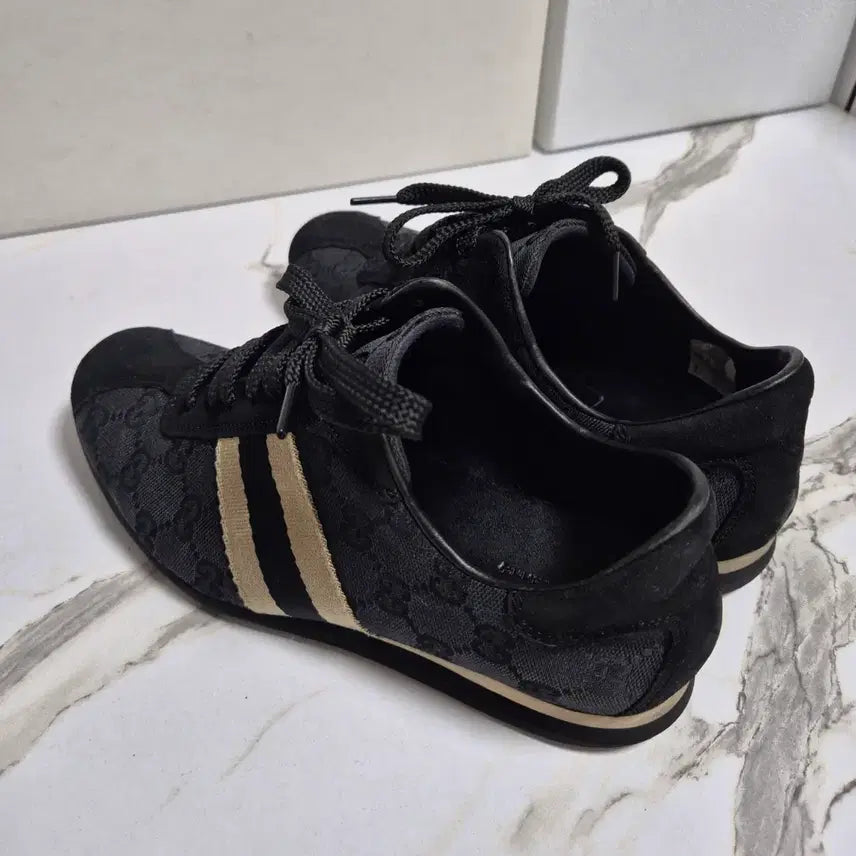 [BUNJANG] Gucci GG Black Suede Sneakers (Size 36.5) / (정품) 구찌 GG 블랙 스웨이드 스니커즈 36.5