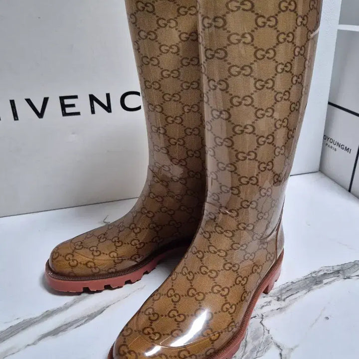 [BUNJANG] Gucci GG Logo Rain Boots 37 / (정품) 구찌 GG 로고 레인부츠 장화 37