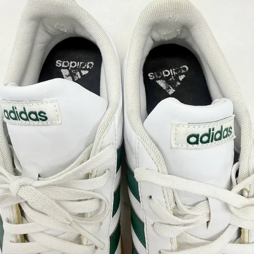 [SOLD OUT] (260)아디다스 운동화 코트베이스