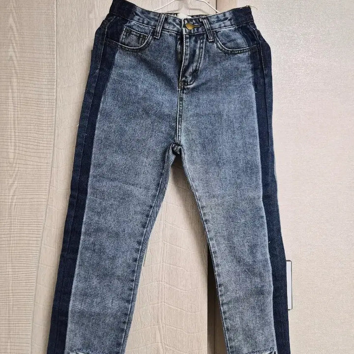 [BUNJANG] Color-Block Denim Cut Jeans / 배색 데님 청바지 컷팅진