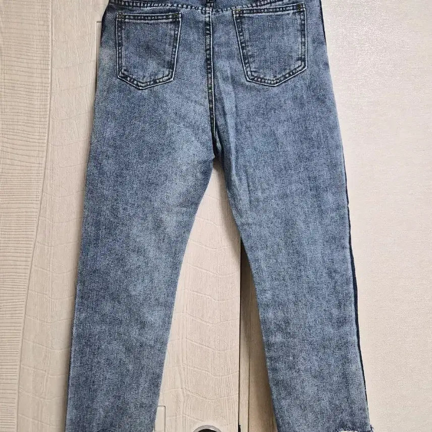 [BUNJANG] Color-Block Denim Cut Jeans / 배색 데님 청바지 컷팅진