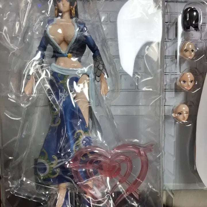 [SOLD OUT] 원피스 보아핸콕 한정판 액션피규어