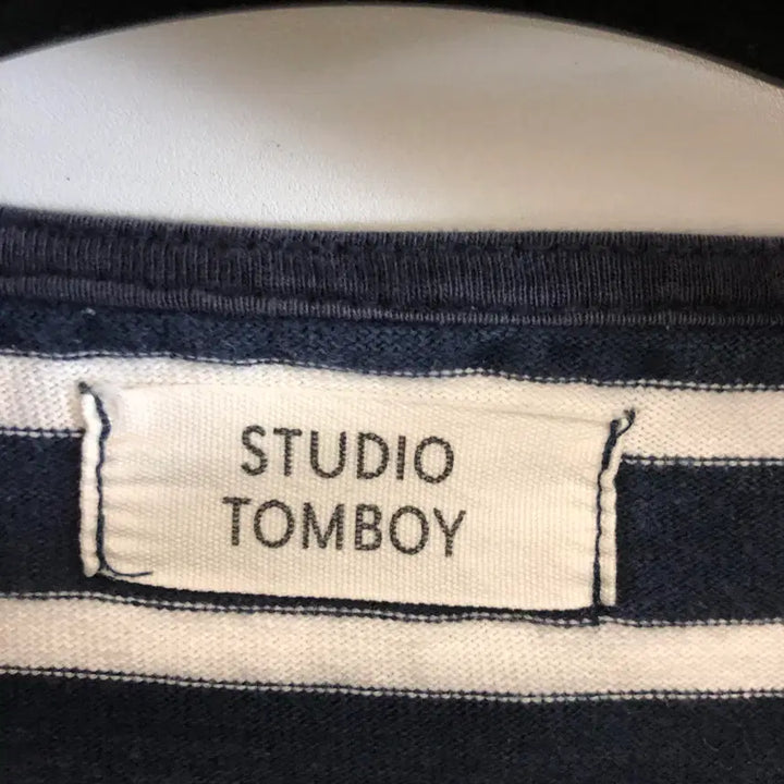 [BUNJANG] Studio Tomboy Stripe Oversized Long Sleeve Shirt / 스튜디오톰보이 스트라이프 오버 롱슬리브 FREE