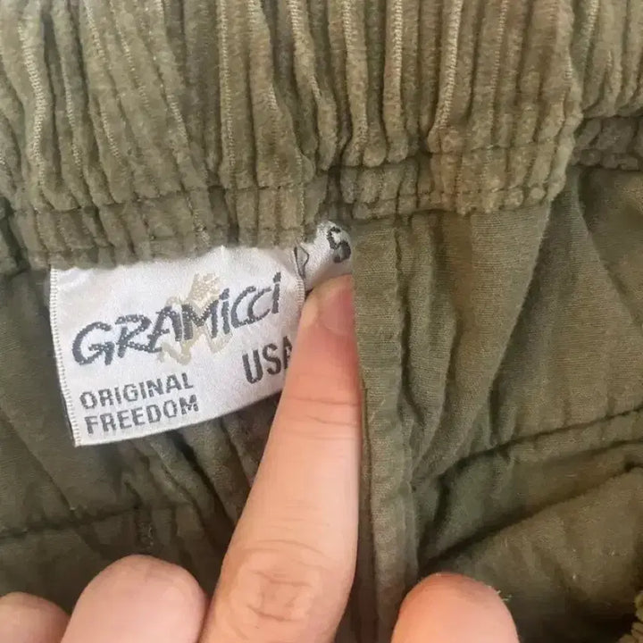 [BUNJANG] Gramicci Khaki Corduroy Pants / Gramicci 카키 코듀로이 팬츠