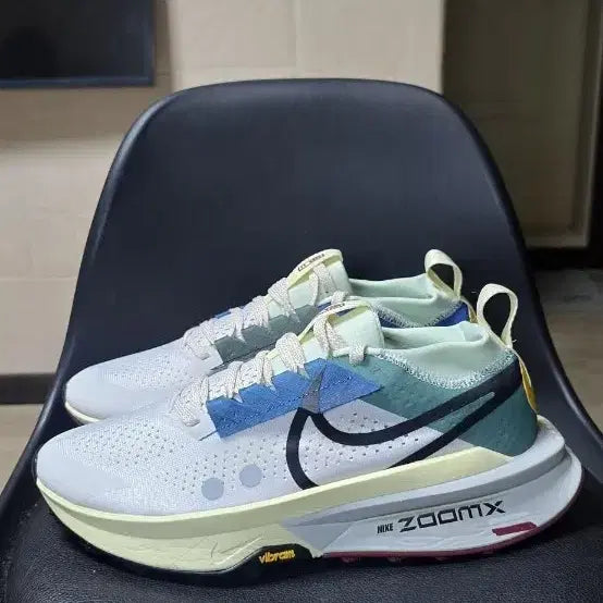 [BUNJANG] Nike ZoomX Vibram Trail Running Shoes 250 / 나이키 줌X 비브람 트레일 런닝화 250