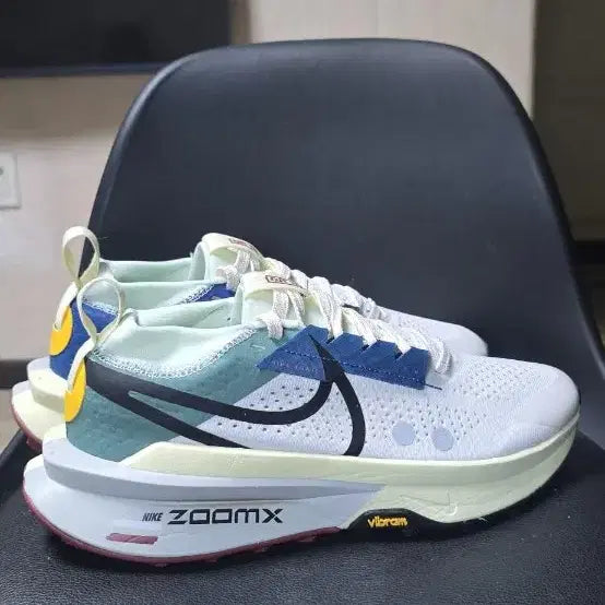 [BUNJANG] Nike ZoomX Vibram Trail Running Shoes 250 / 나이키 줌X 비브람 트레일 런닝화 250