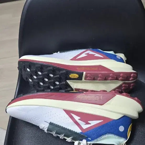 [BUNJANG] Nike ZoomX Vibram Trail Running Shoes 250 / 나이키 줌X 비브람 트레일 런닝화 250